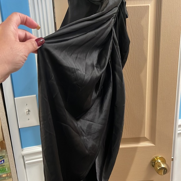 Little Black Dress - Picture 3 of 6